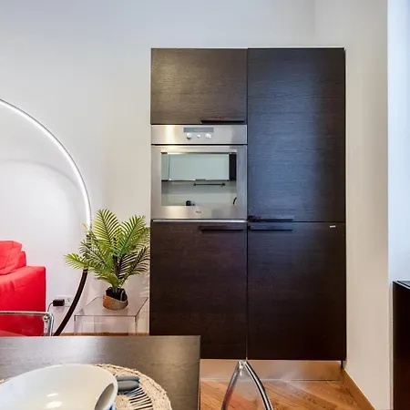 Free Park, Duomo-porta Venezia A 15 Minuti Appartement Milaan