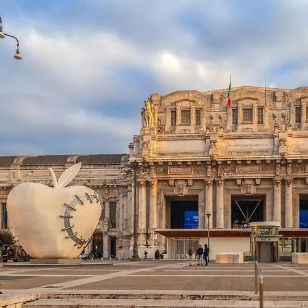 Free Park, Duomo-porta Venezia A 15 Minuti Appartement *